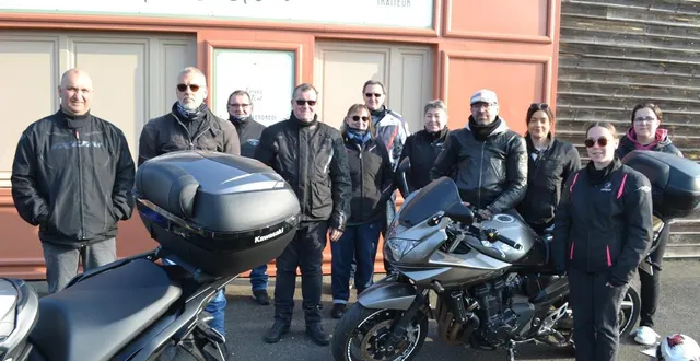 photo  dimanche dernier, le club des motards a reconnu le parcours du tour de la sarthe.  &copy;  le maine libre 
