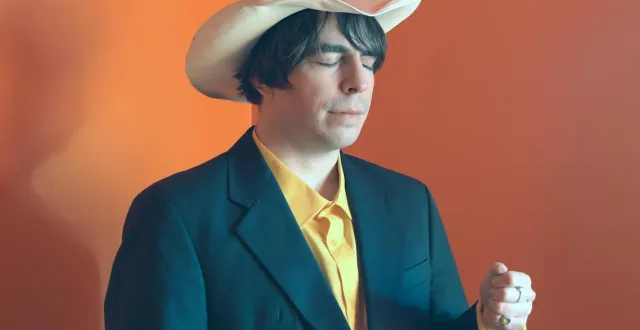 photo  primevere sera en concert à la médiathèque de beauforyt le 2 avril à l’occasion du zec tour.  &copy;  sylvain maino 