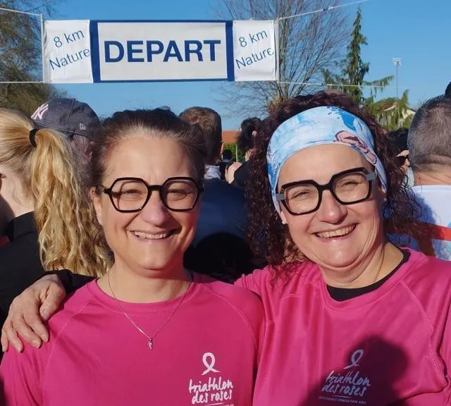 photo laetitia et marilyne, sensibilisées à la lutte contre le cancer du sein, poursuivent leur effort au-delà du triathlon des roses. le 8,2 km de nuaillé est leur premier défi officiel.  ©  ouest-france