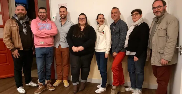 photo  les bénévoles et le personnel de contact fm.  &copy;  le maine libre 