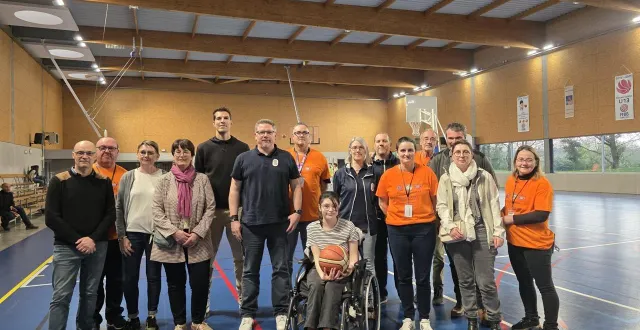 photo  organisées par neuville basket, le mans gsos et montfort sport basket, les 24 heures basket visent à soutenir l’association reves.  &copy;  archives le maine libre 