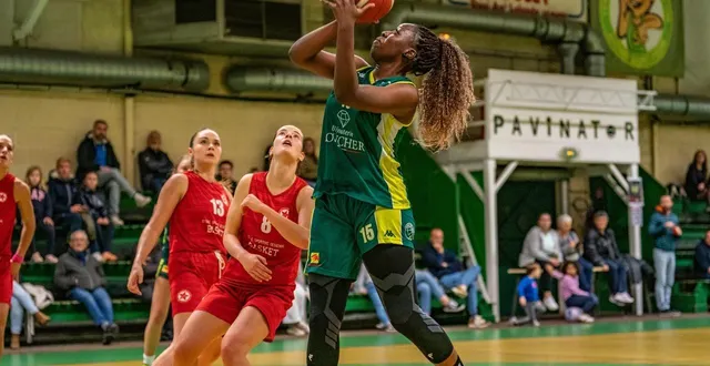 photo  assa le meur et ses partenaires se sont imposées ce week-end.  &copy;  arnaud despelchain 