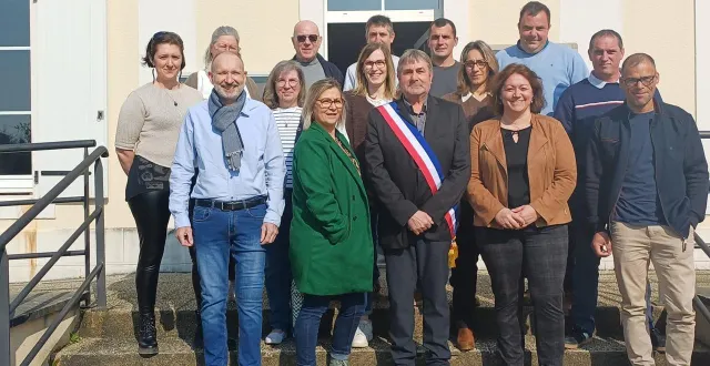 photo  la chapelle-saint-rémy, samedi 21 mars 2026. olivier durand et les membres du conseil municipal sont prêts à passer à l’action.  &copy;  olivier durand 