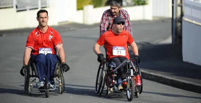 photo  les foulées du lion solidaire sont organisées à niort dimanche 5 avril.  &copy;  archives co christophe bernard 