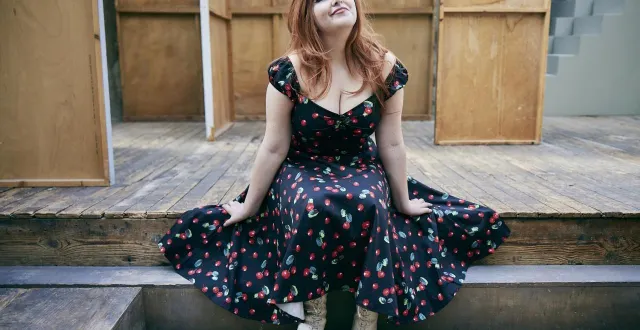 photo  phénomène de l’imitation, sarah schwab est capable de reproduire près de 200 voix avec une précision saisissante.  &copy;  éric matheron-balay 