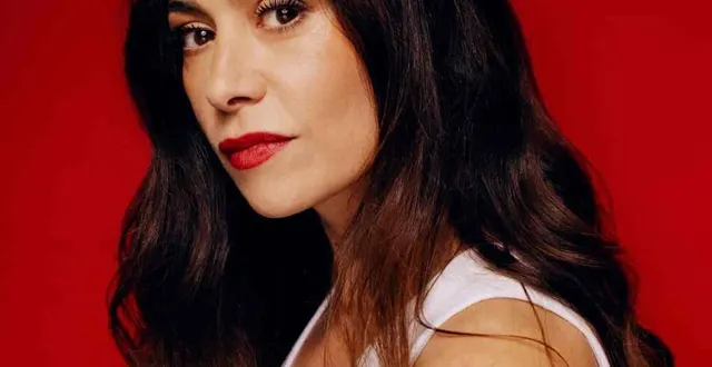 photo  musicienne, olivia ruiz écrit aussi des romans. elle sort bientôt ¡ vamos !, chez jc lattès.  &copy;  marie rouge 