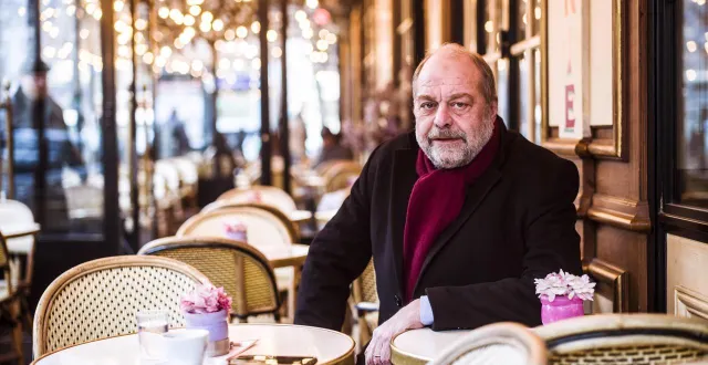photo  portrait de l’ancien garde des sceaux et avocat, éric dupond-moretti, qui joue actuellement dans une pièce « j’ai dit oui ! ».  &copy;  corentin fohlen / ouest-france 
