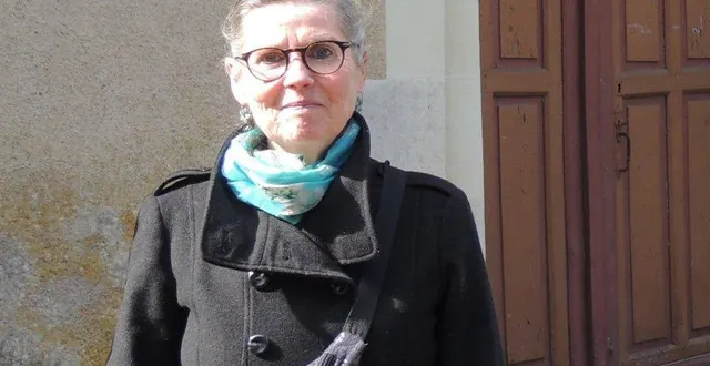 photo  pascale frantelle, la nouvelle adjointe à la culture devant la chapelle saint-jean baptiste.  &copy;  ouest-france 