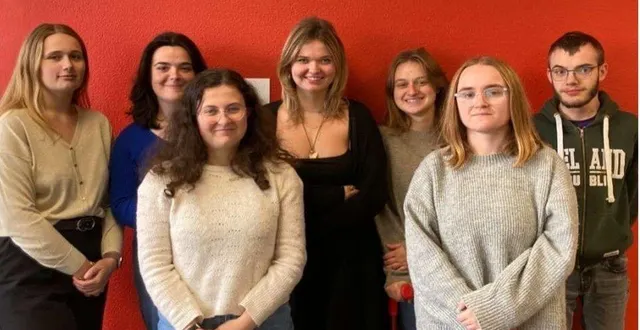 photo  les élèves de deuxième année de bts développement et animation des territoires ruraux attendent de nombreux visiteurs pour leur marché du terroir.  &copy;  ouest-france. 