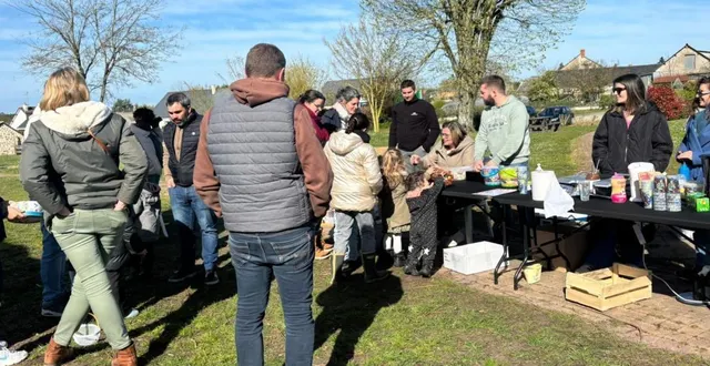 photo  les enfants ont participé avec enthousiasme à la chasse aux œufs organisée par l’ape maurice-ludard.  &copy;  co 