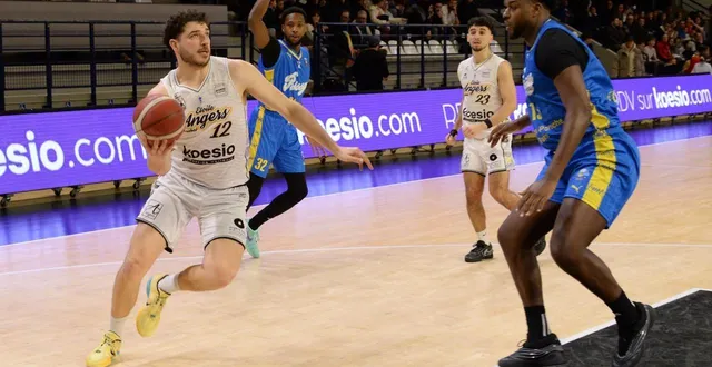 photo  oger et ses partenaires veulent stopper l’hémorragie face à lyon.  &copy;  co - jérôme hurstel 