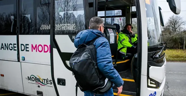 photo  le réseau illygo a été pensé pour faciliter les trajets domicile-travail.  &copy;  photo le maine libre yvon loue 