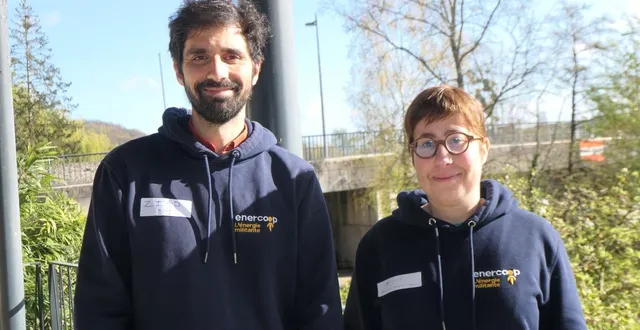photo  de gauche à droite : ziad farhat, salarié d’enercoop en charge de la vie coopérative et de la communication et emilie gantier, élue au conseil d’administration d’enercoop, bénévole.  &copy;  ouest-france 
