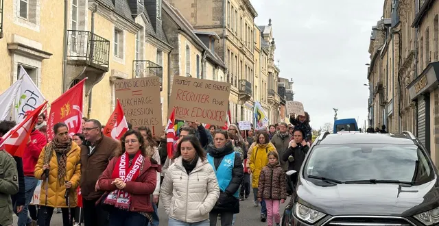 photo  ils sont près de 200 à avoir répondu à l’appel de l’intersyndicale éducation de l’orne.  &copy;  ouest-france 