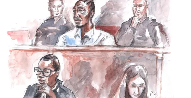 photo  l’accusé, ken jarny, jugé pour violences avec armes ayant entraîné la mort, avec devant lui son avocate annick martial.  &copy;  illustration amandine ricart 