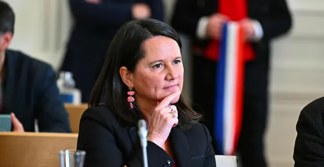 photo  pour johanna rolland, le temps est compté avant l’installation du nouveau conseil métropolitain, vendredi.  &copy;  franck dubray / ouest france 