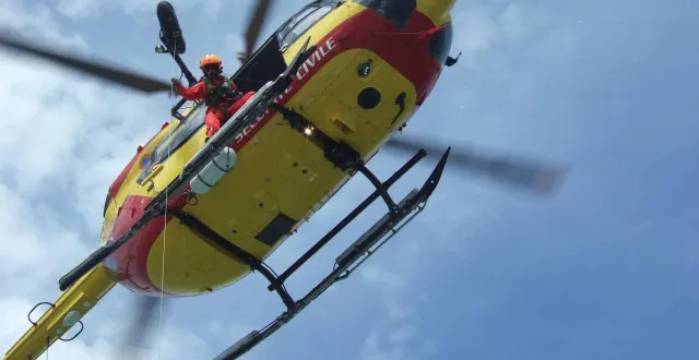 photo  victime d’un accident survenu au mans, dans le quartier des pins ce mardi 31 mars, un homme a été transporté vers le centre hospitalier d’angers.  &copy;  archives ouest-france 