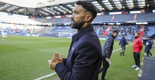 photo  gaël clichy, entraîneur du sm caen, espère prendre enfin les trois points contre le stade briochin, lanterne rouge du championnat.  &copy;  charles bury / ouest-france 
