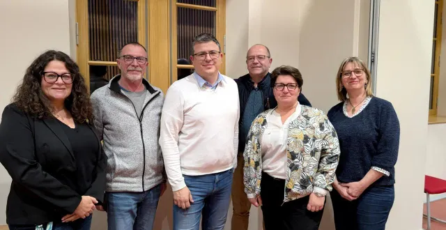 photo  de gauche à droite : carine boccara, thierry chantoiseau, pierre ouvrard, jean-marc forestier, delphine bareau et nathalie jarrossay.  &copy;  ouest-france 