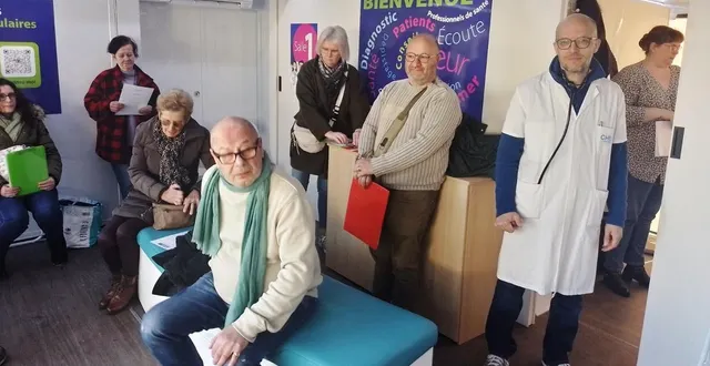 photo  devant l’afflux de patients pour se faire ausculter, le cardiologue adrien lemaître a dû se résoudre à refuser des rendez-vous faute de temps.  &copy;  ouest-france 