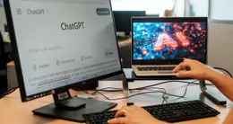 Info insolite  une élue de rotterdam (pays-bas) a été exclue de son parti après avoir utilisé de façon exagérée une intelligence artificielle pour retoucher son visage sur ses affiches de campagne. photo d’illustration. 