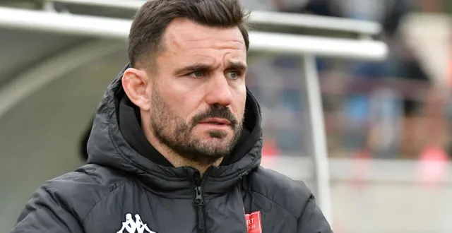 photo  damien neveu, ici le 22 novembre 2025, au stade espinassou de niort.  &copy;  co - marie delage 