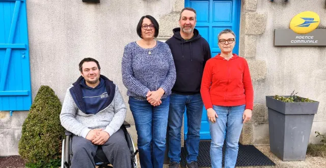 photo  stéphanie bouquet au centre, en compagnie de ses adjoints jimmy douet à gauche, noëlla dubuisson et emmanuel guilmeau.  &copy;  le maine libre 