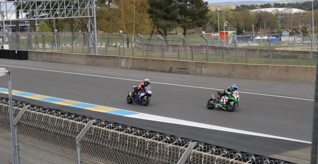 photo  une grande partie des engagés des 24 heures motos 2026 ont peaufiné leurs réglages sur le circuit bugatti pendant deux jours.  &copy;  le maine libre 