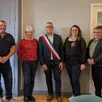 photo  les élus de la commune déléguée autour de dominique normandin pour leur première réunion. de gauche à droite : julien bérenger ; pierre micheau, conseiller délégué voirie ; valérie fortin ; dominique normandin, maire délégué ; céline leroy ; stéphane le roux ; antoine leclerc, conseiller délégué informatique et communication. 