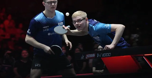 photo  têtes de proue du tennis de table en france, les frères alexis (2e plan) et félix lebrun (au service) sont ciblés dans les déclarations de certains dirigeants des clubs de pro a.  &copy;  xinhua via afp 