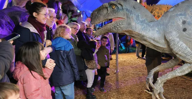 photo  des répliques animées de dinosaures et de requins, c’est ce que propose jurassic shark.  &copy;  archives ouest-france 